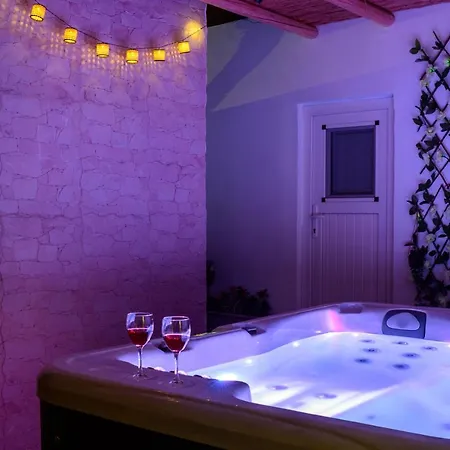 Heart Of - Private House With Jacuzzi Apartment *