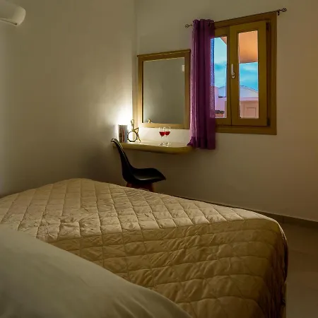 Heart Of - Private House With Jacuzzi Oia (Santorini)